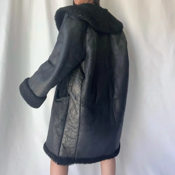 Vintage Black 100% Genuine Shearling Heavy Coat - Picture 5 of 6